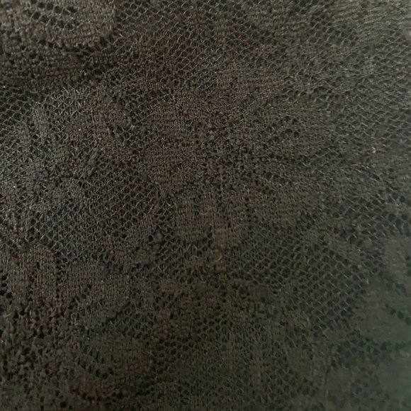 Lace Crop Tops - Picture 3 of 6